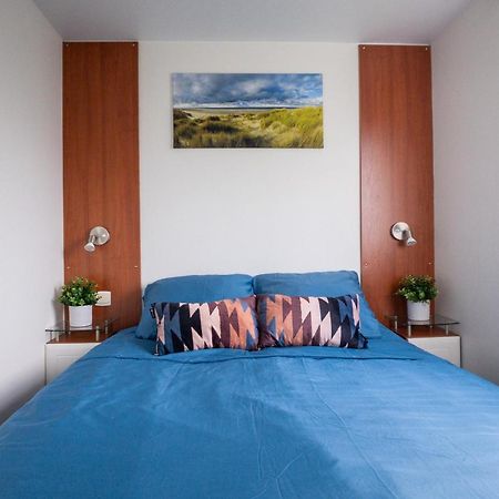 Knus En Modern Ingericht Chalet Met Gratis Wifi Villa Tzummarum Ngoại thất bức ảnh