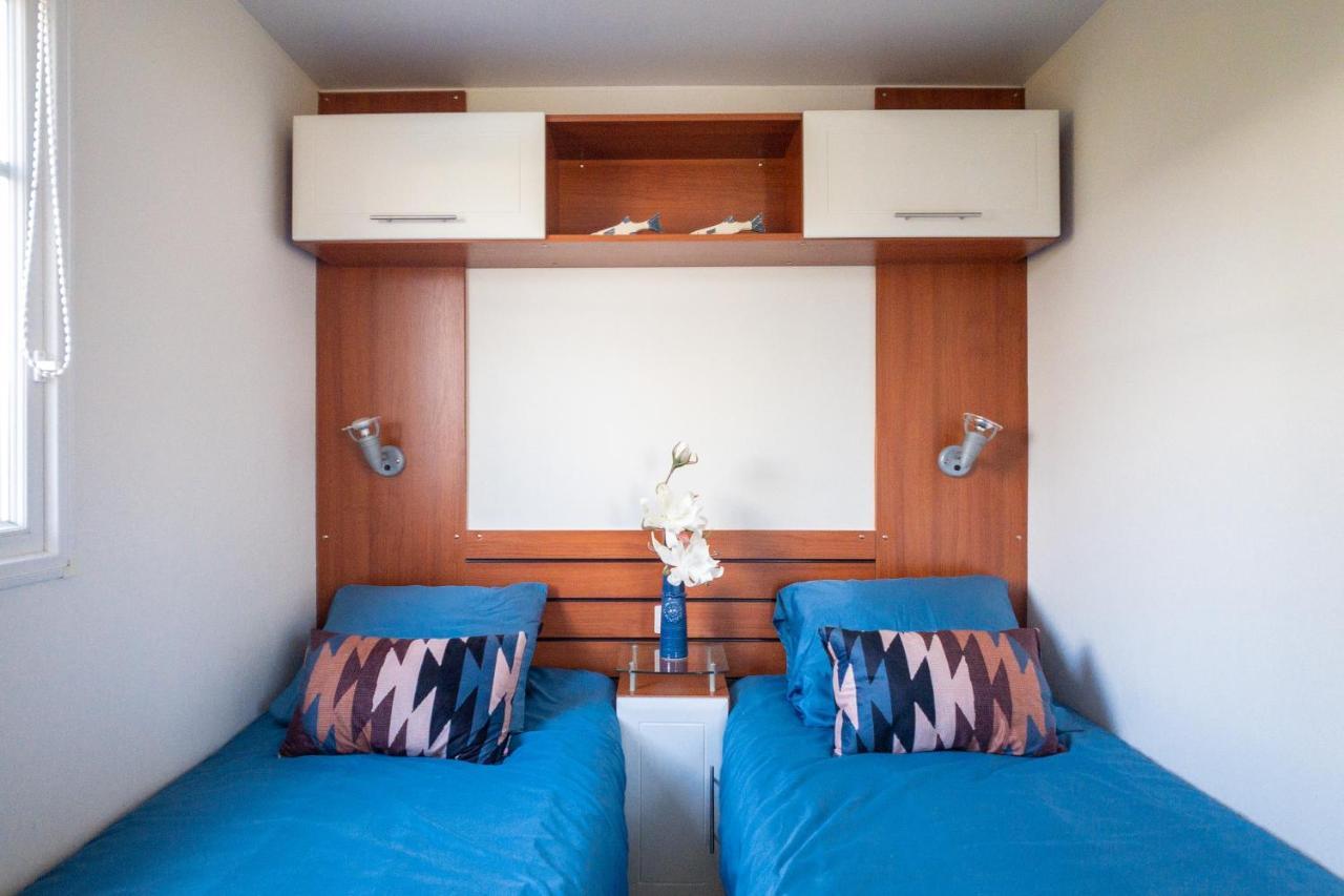 Knus En Modern Ingericht Chalet Met Gratis Wifi Villa Tzummarum Ngoại thất bức ảnh